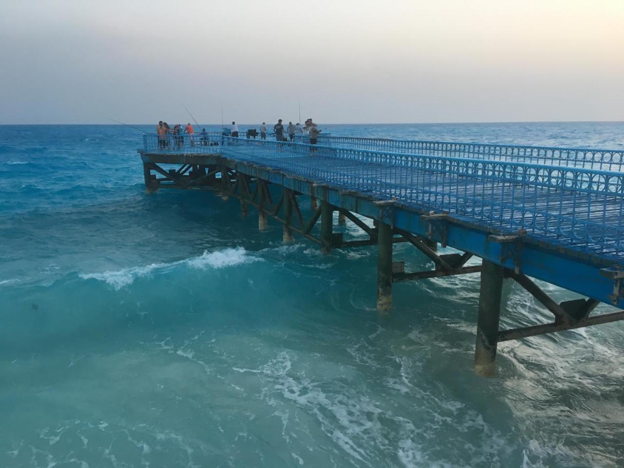 Beachfront Chalet In Green Beach, North Coast Villa El Alamein Bagian luar foto